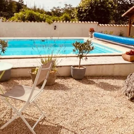 4 Bed With Private Pool Hébergement de vacances
